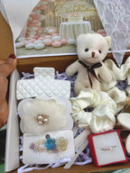 Snow White Love Hamper🤍🧸